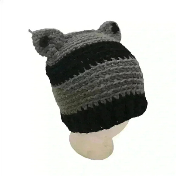 HANDMADE crochet gray and black youth cat winter hat - Picture 1 of 3